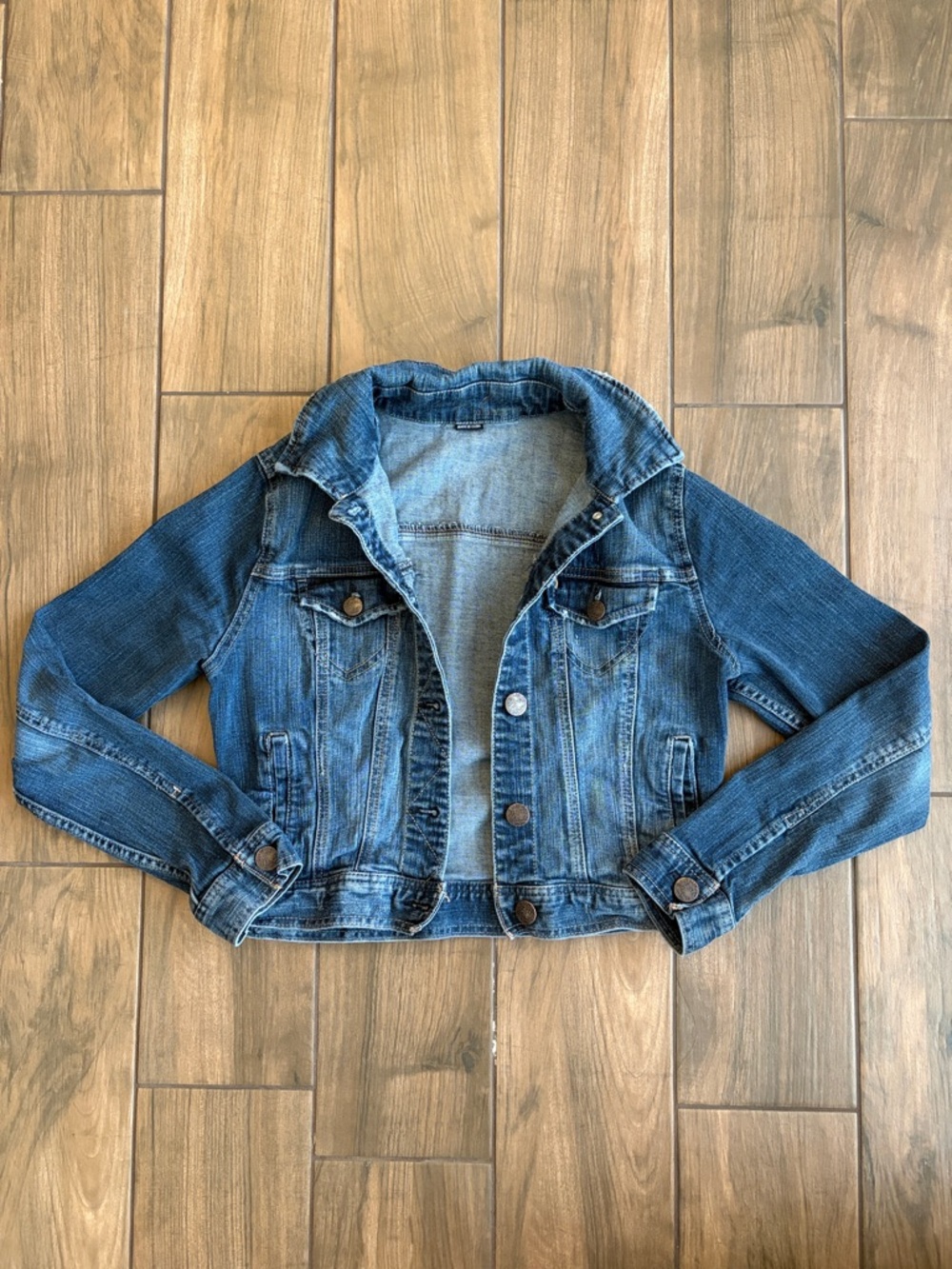 Celebrity Pink Distressed & Cropped Blue Denim Jacket - Picture 3 of 11